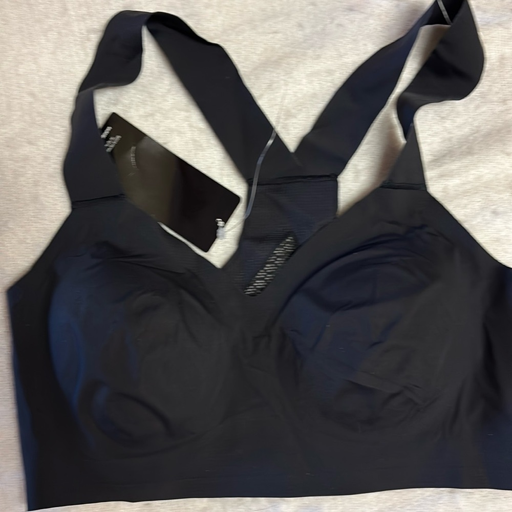 Bali Comfort 3499 Bra Easylite Flex Fit Seamless Racerback Wirefree Size S NWT